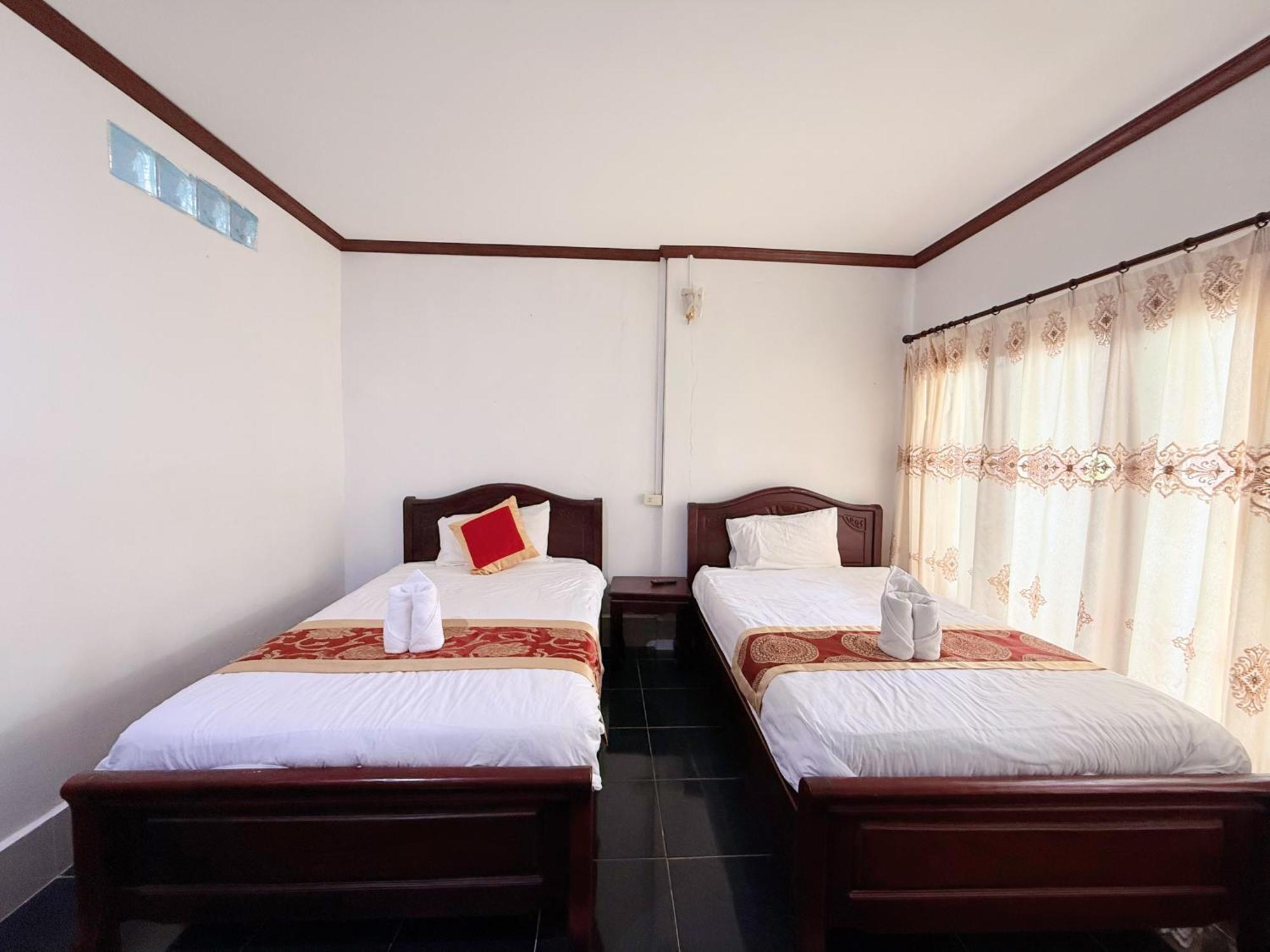 Vangvieng Sisavang Mountain View Hotel Vang Vieng Exteriér fotografie