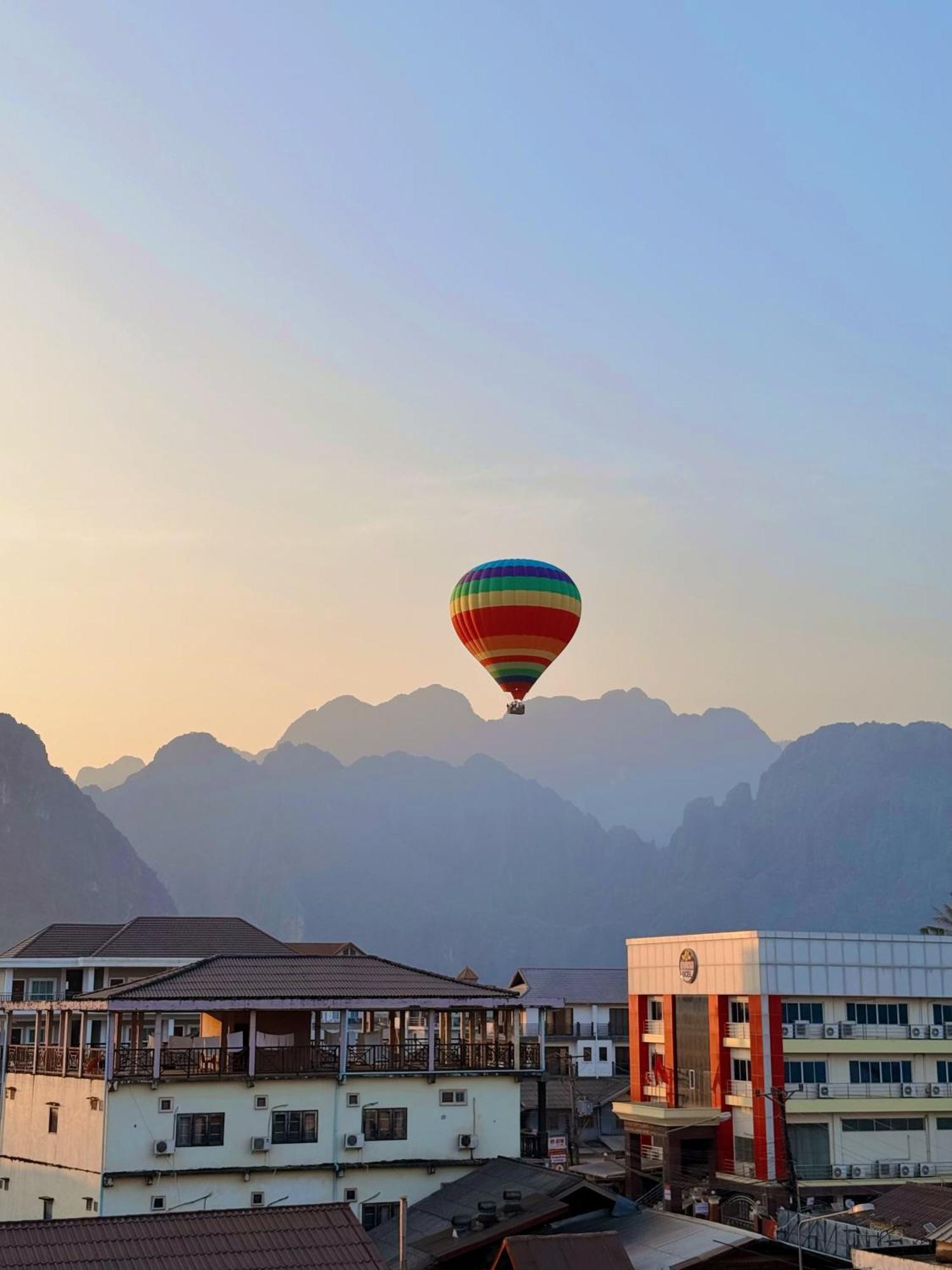 Vangvieng Sisavang Mountain View Hotel Vang Vieng Exteriér fotografie