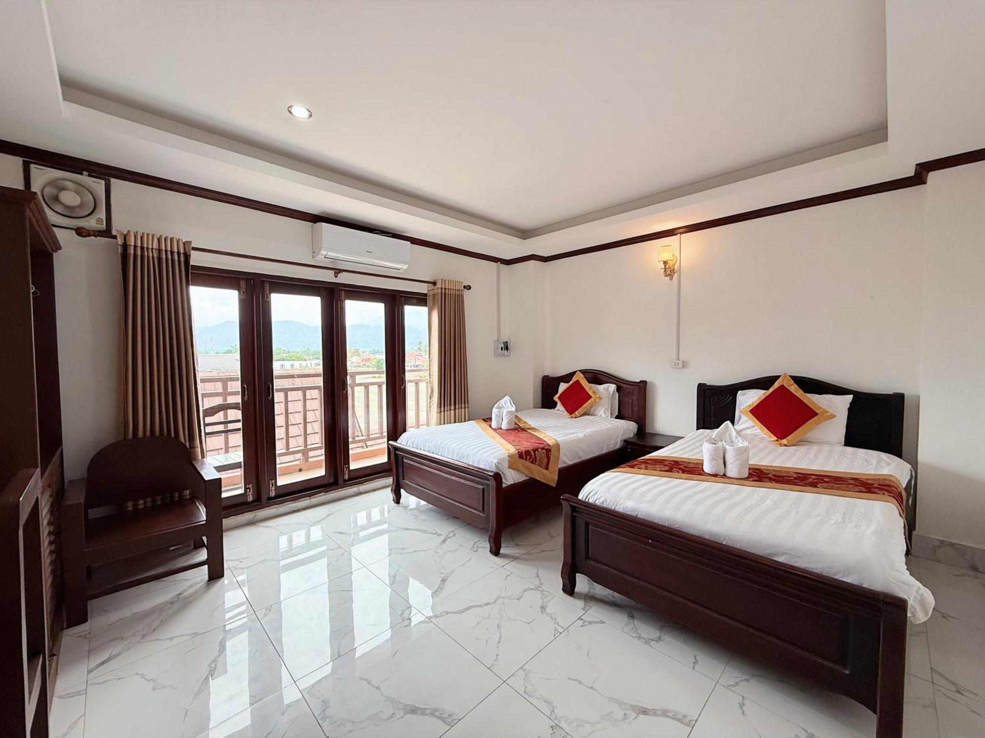 Vangvieng Sisavang Mountain View Hotel Vang Vieng Exteriér fotografie