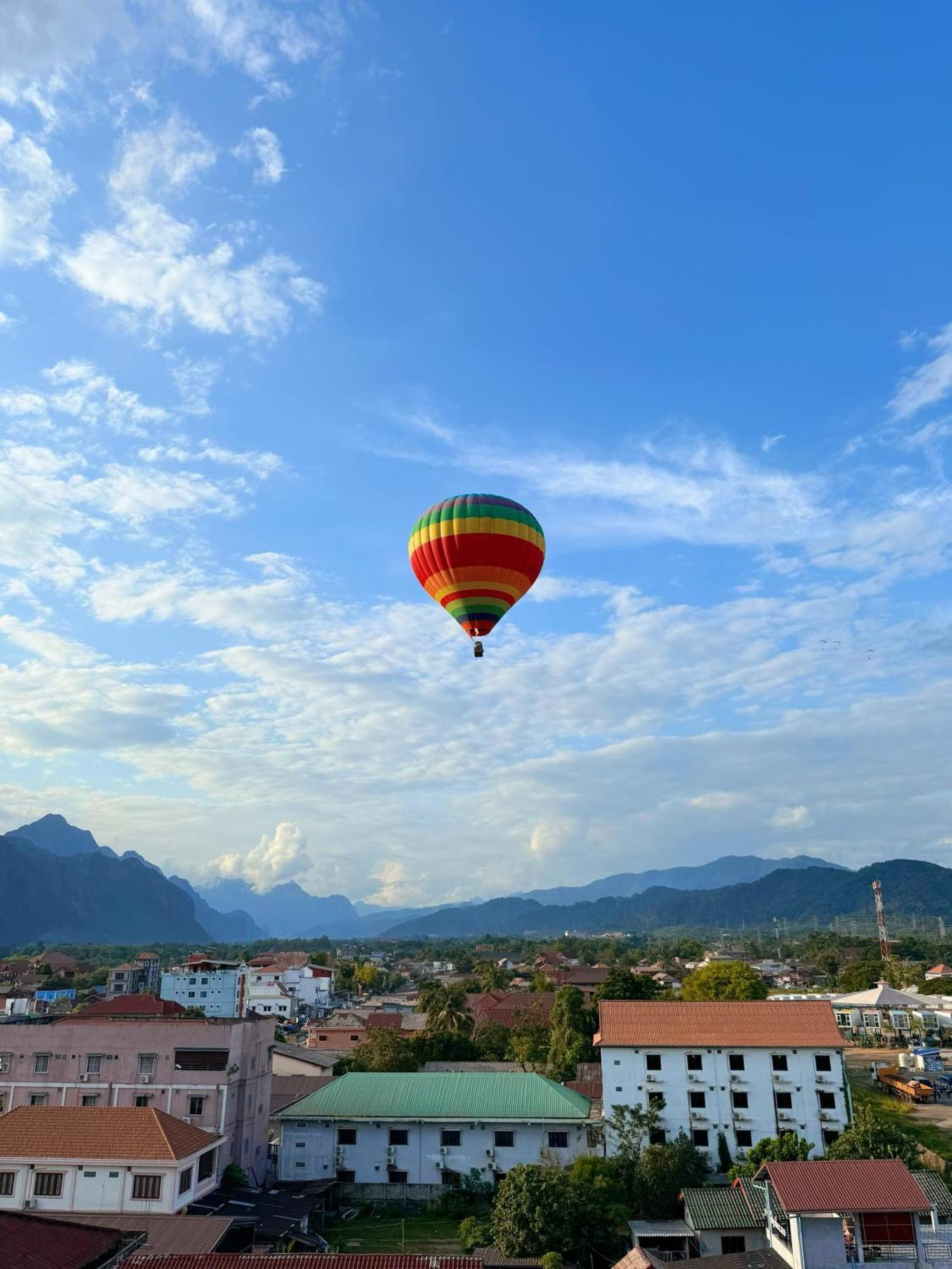 Vangvieng Sisavang Mountain View Hotel Vang Vieng Exteriér fotografie